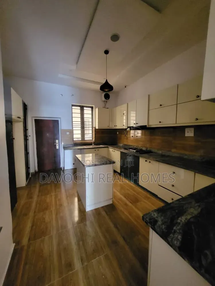 4bdrm Duplex in VGC / Ajah for sale