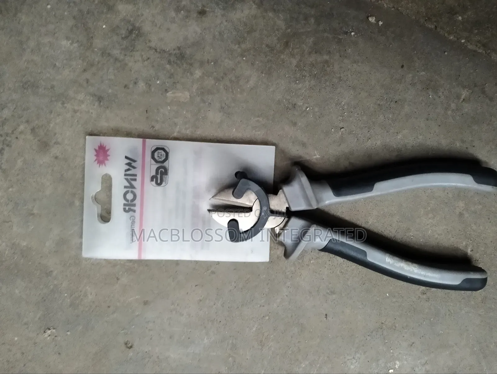 Meachincal Cut Plier