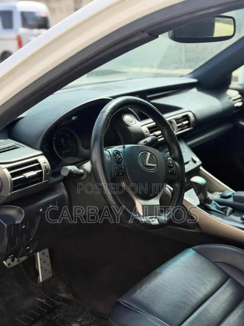 Lexus IS 250 4WD 2015 White