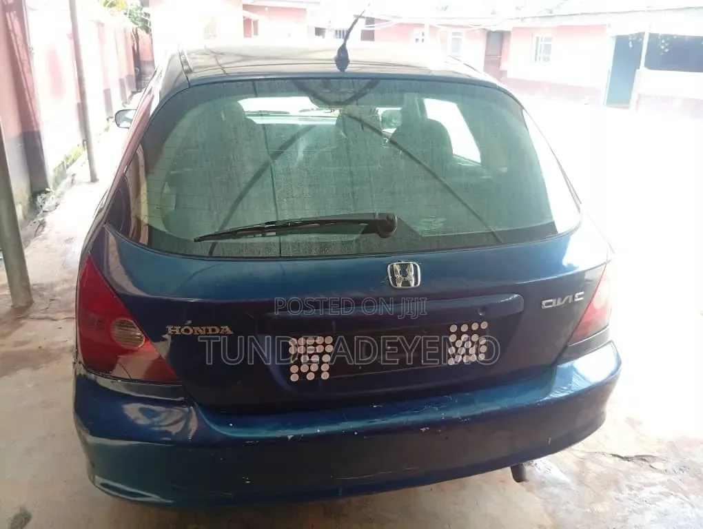 Honda Civic 2005 Blue