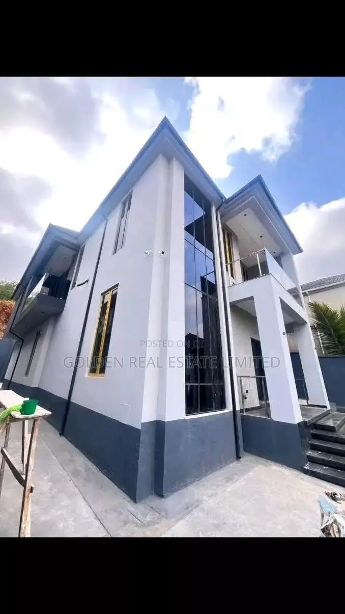 4bdrm Duplex in Apo Resettlement for sale