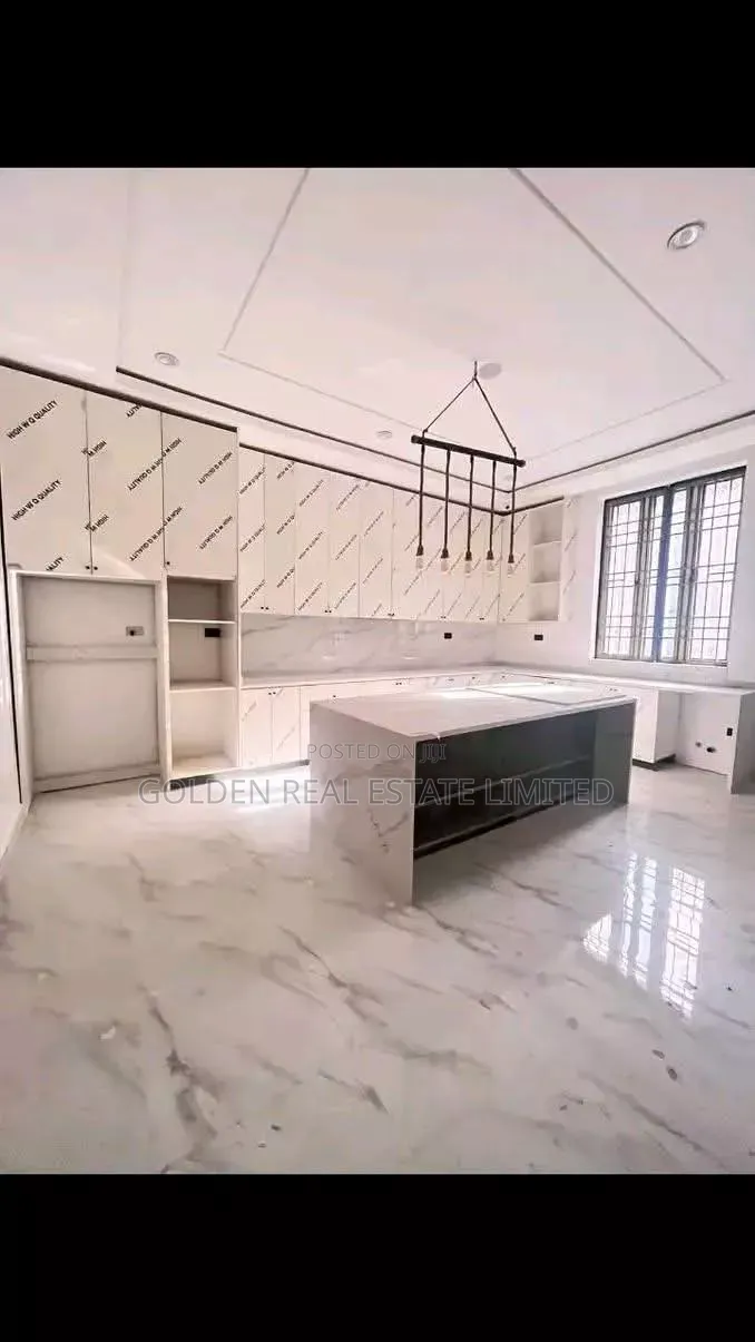 4bdrm Duplex in Apo Resettlement for sale