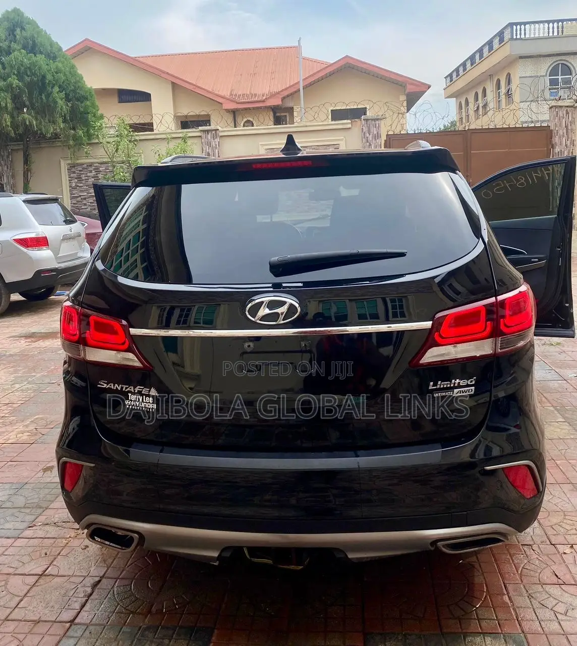 Hyundai Santa Fe Limited Ultimate AWD 2017 Black