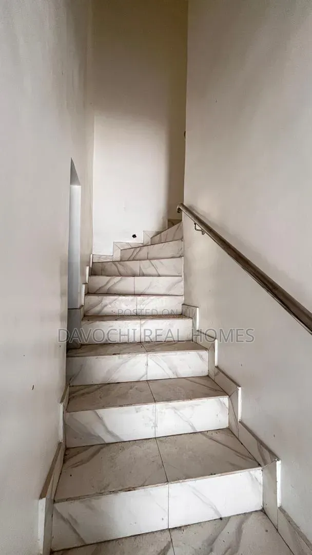 3bdrm Duplex in VGC / Ajah for rent