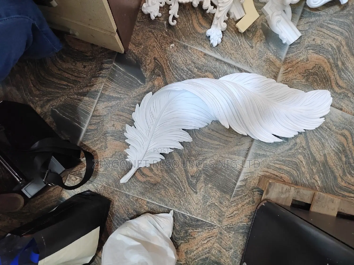 Feathers Design