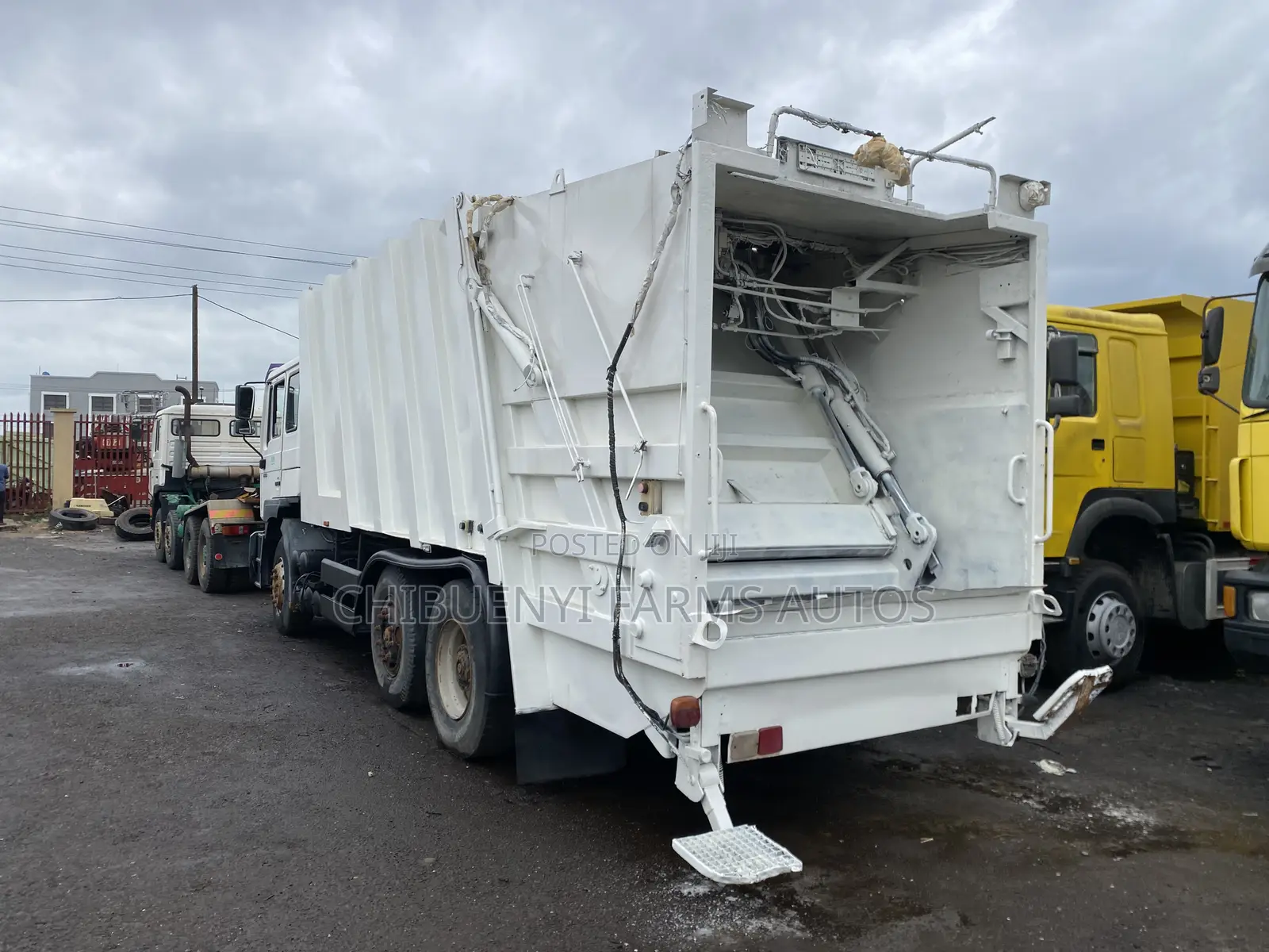 Man Diesel Garbage Truck