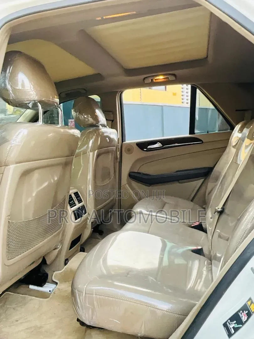 Mercedes-Benz M Class ML350 4MATIC 4dr SUV AWD (3.5L 6cyl 7A) 2014