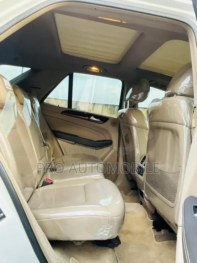 Mercedes-Benz M Class ML350 4MATIC 4dr SUV AWD (3.5L 6cyl 7A) 2014