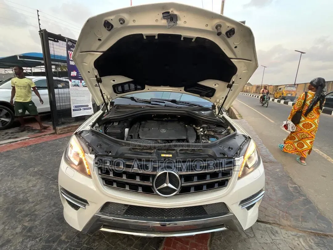 Mercedes-Benz M Class ML350 4MATIC 4dr SUV AWD (3.5L 6cyl 7A) 2014