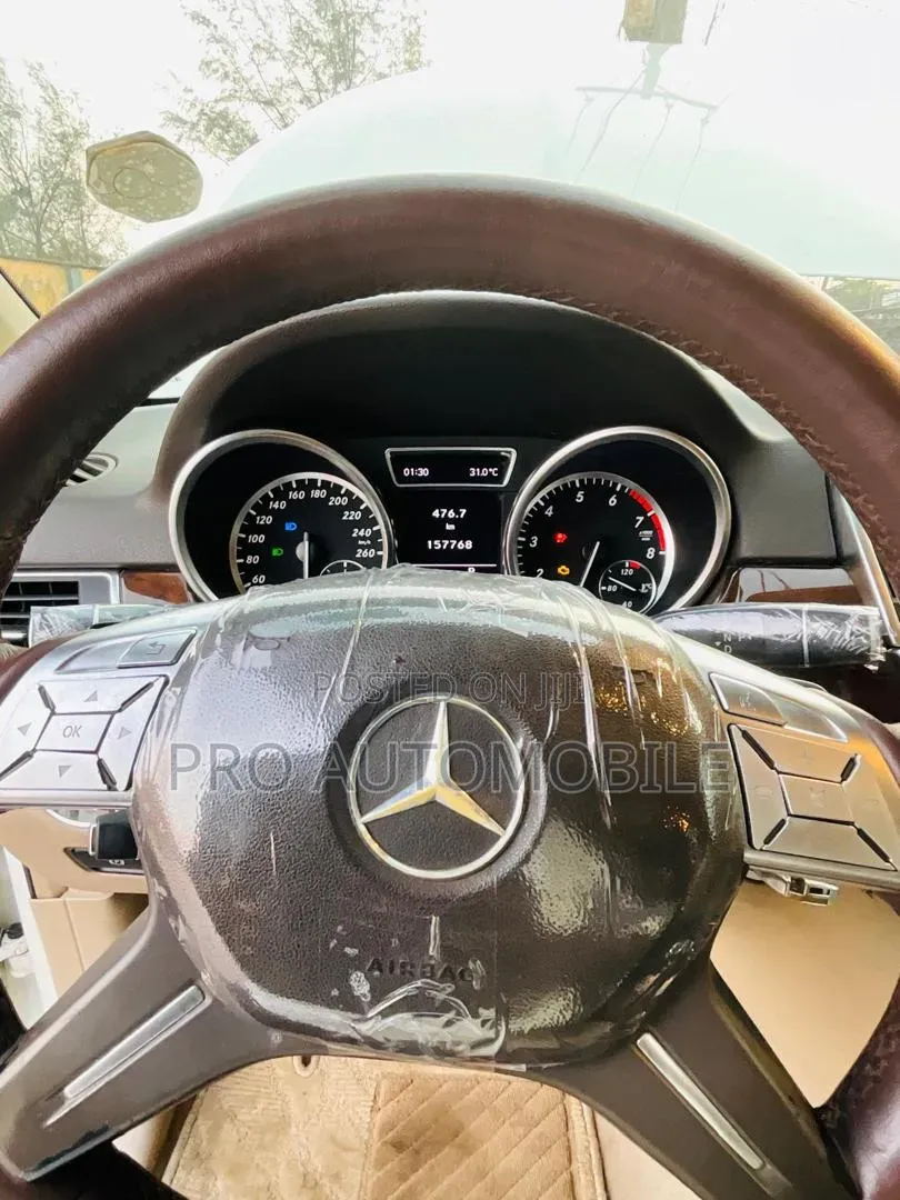 Mercedes-Benz M Class ML350 4MATIC 4dr SUV AWD (3.5L 6cyl 7A) 2014