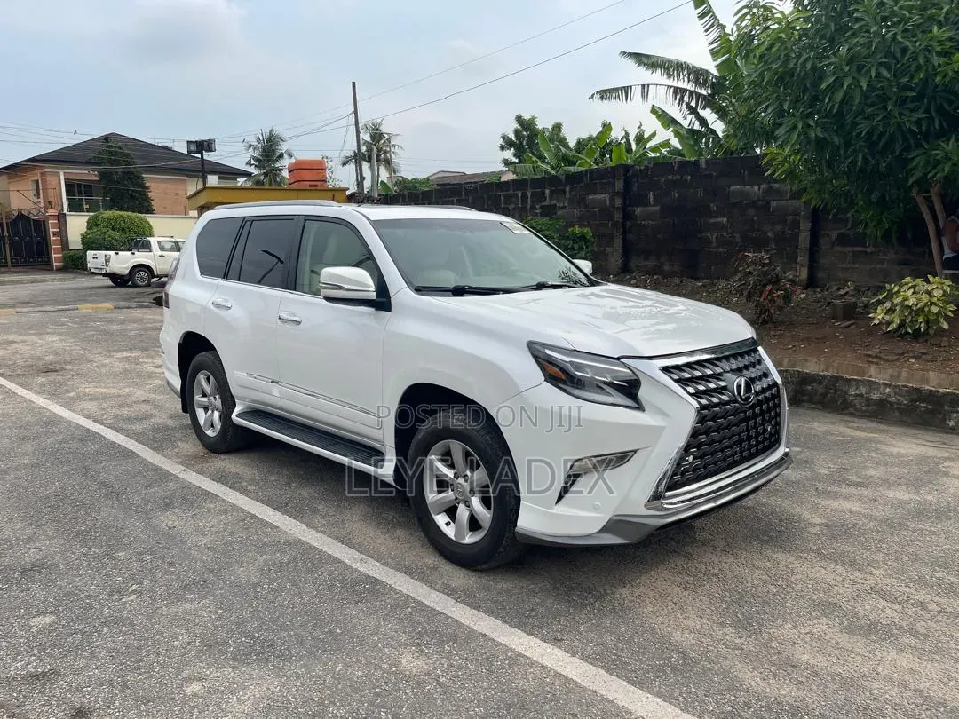 Lexus GX 460 Premium 2013 White