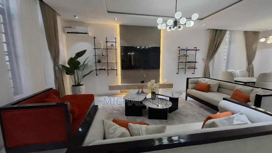 Luxury 4 Bedroom Apartment