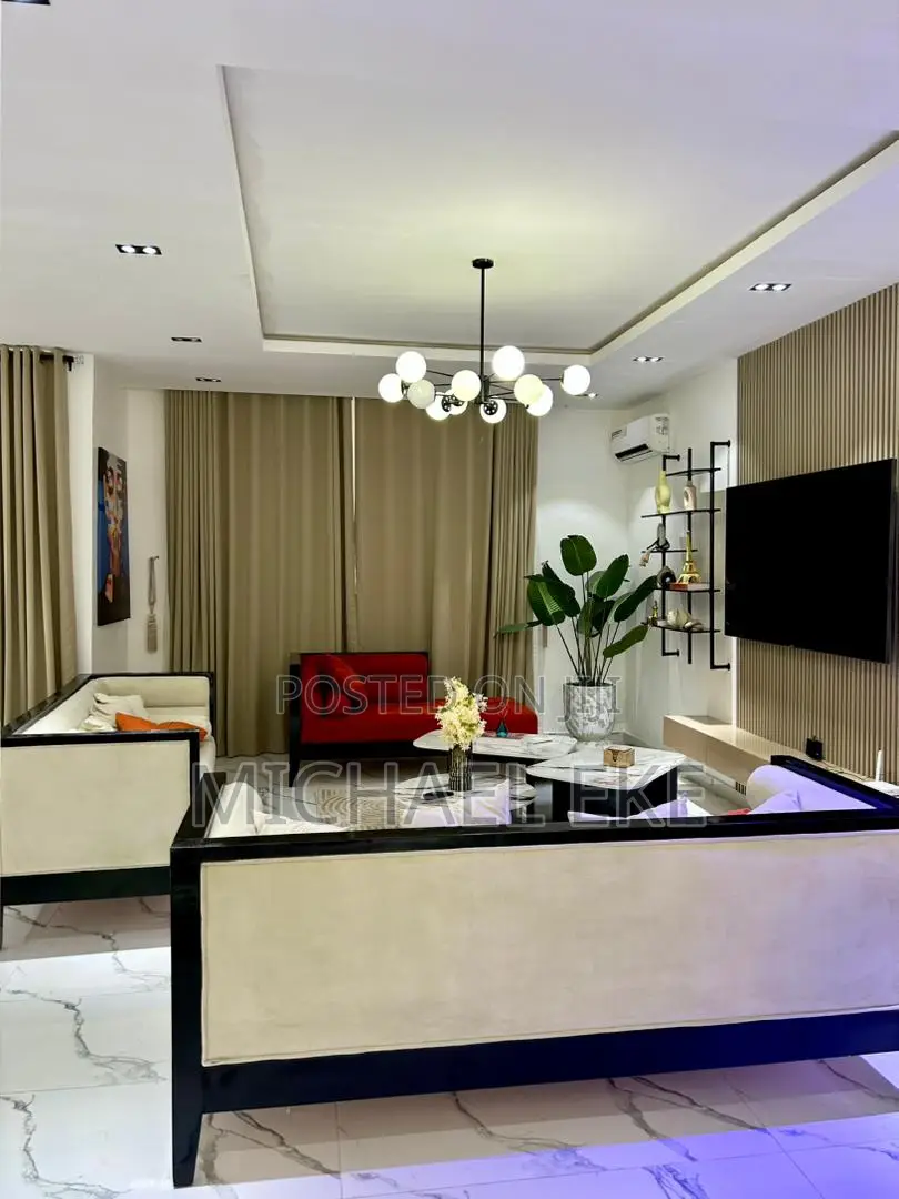 Luxury 4 Bedroom Apartment
