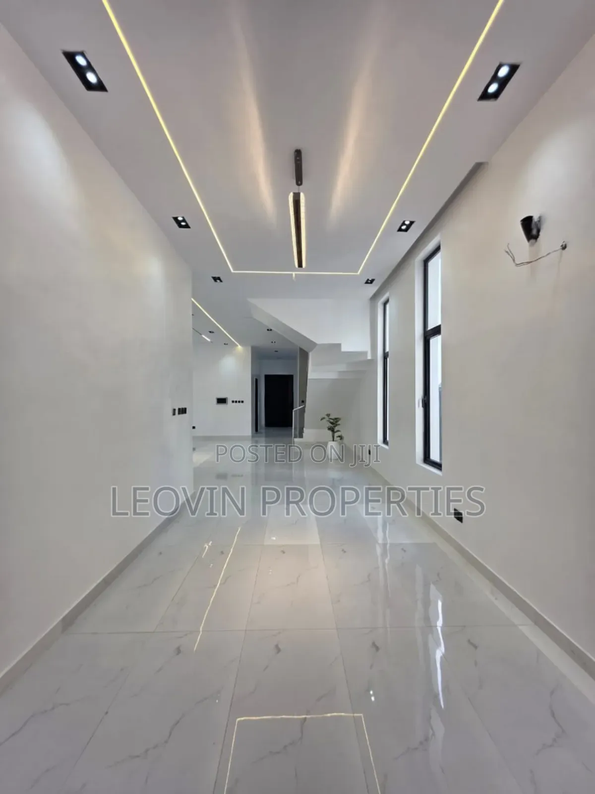 5bdrm Duplex in Chevron Luxury, Lekki Expressway for sale