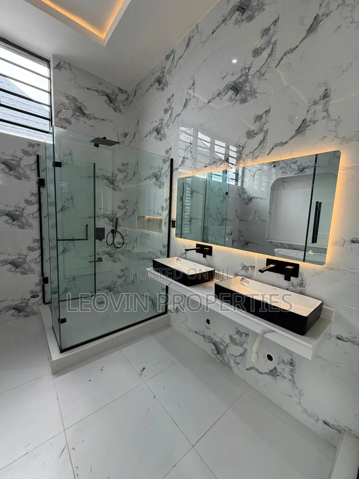 5bdrm Duplex in Chevron Luxury, Lekki Expressway for sale