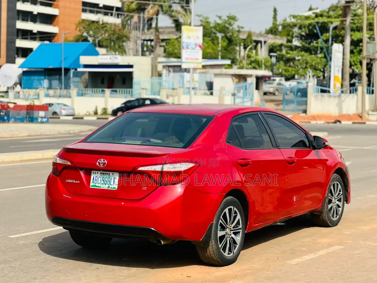 Toyota Corolla 2015 Red