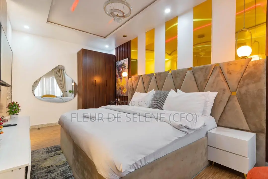 One Bedroom Luxury Apartment