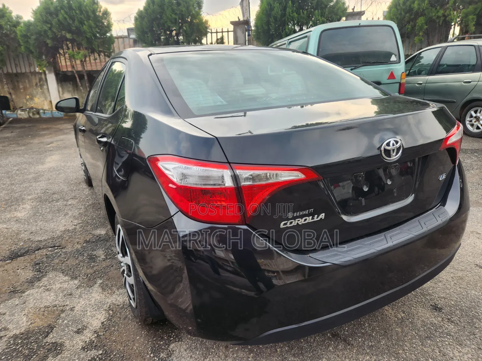 Toyota Corolla LE Premium 4dr Sedan (1.8L 4cyl CVT) 2016 Black