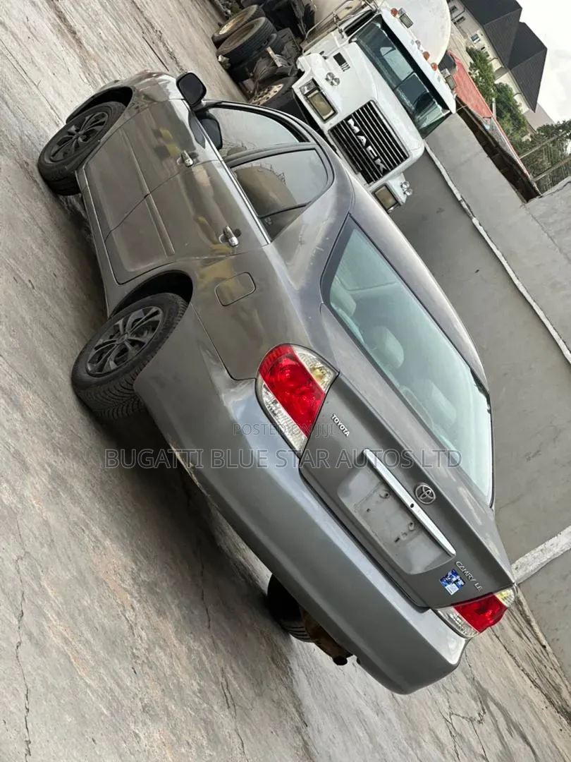 Toyota Camry LE 4dr Sedan (2.4L 4cyl 5A) 2006 Gray