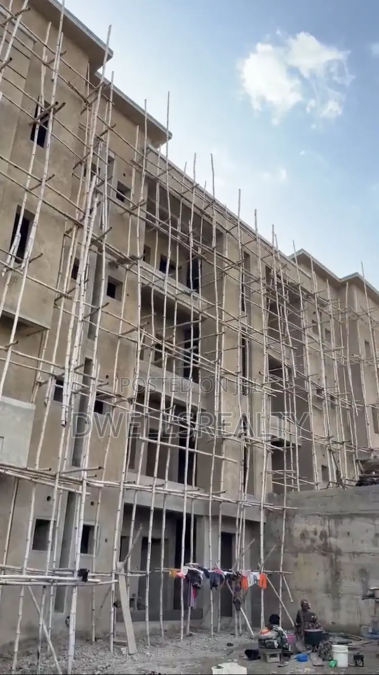 3bdrm Apartment in Boite Sapphire, Life Camp for sale