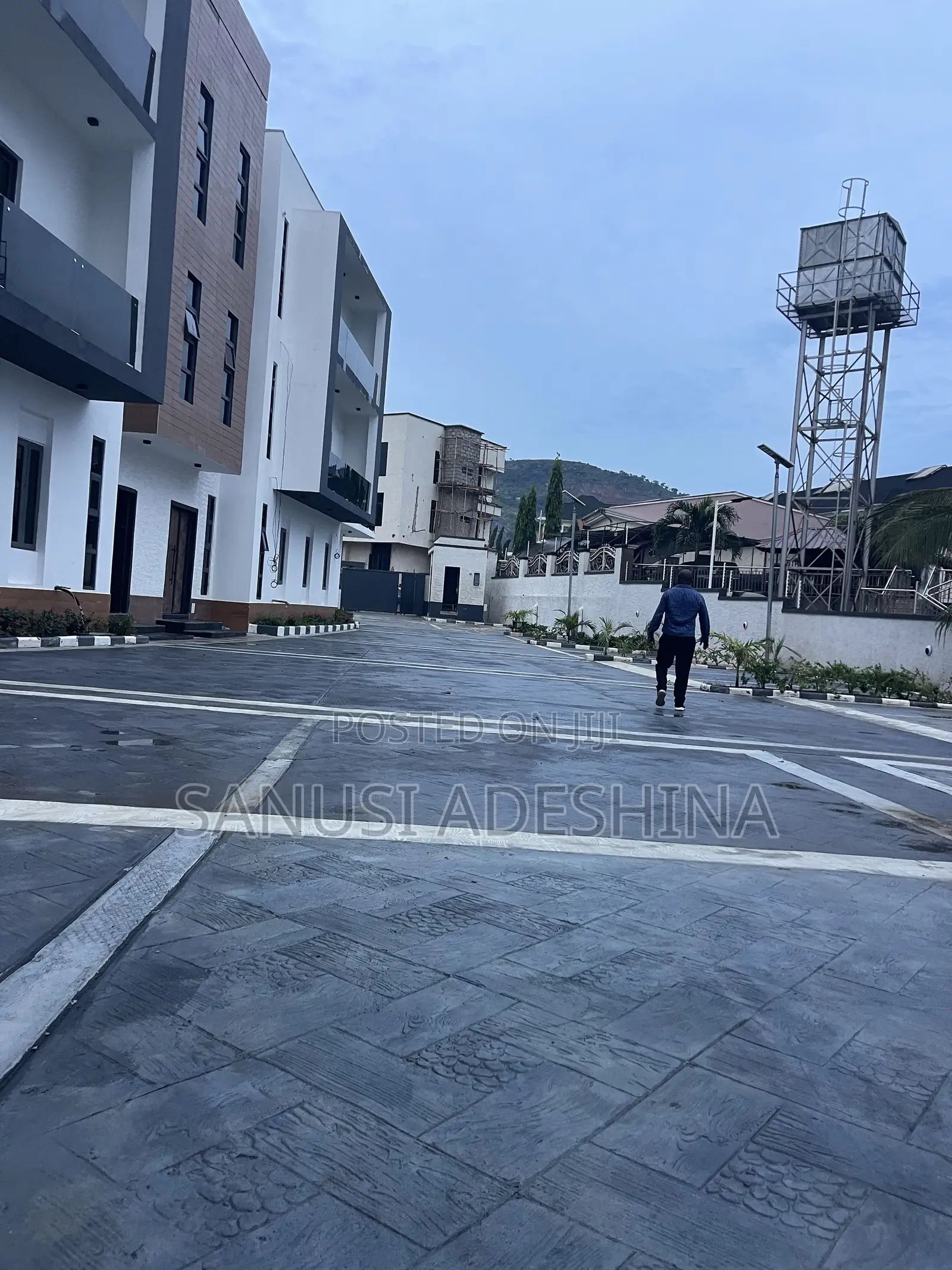 3bdrm Block of Flats in Katampe Extension At for sale