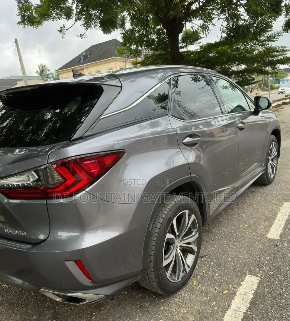 Lexus RX 350 FWD 2018 Gold