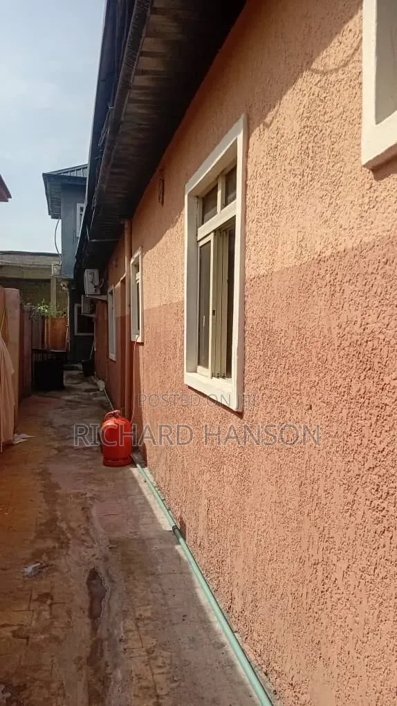 Mini Flat in Peace, Ado / Ajah for sale