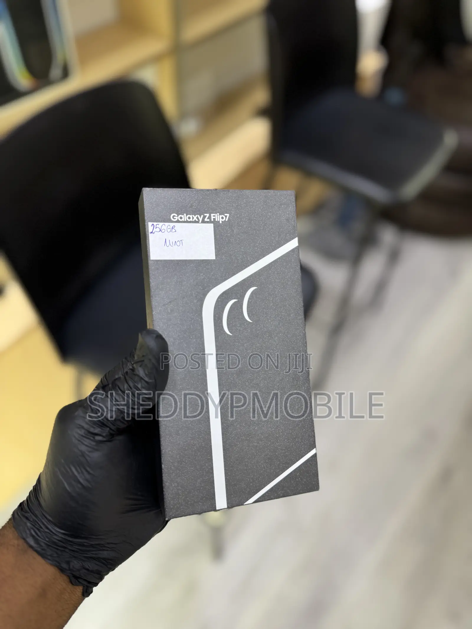 New Samsung Galaxy Z Flip7 256 GB