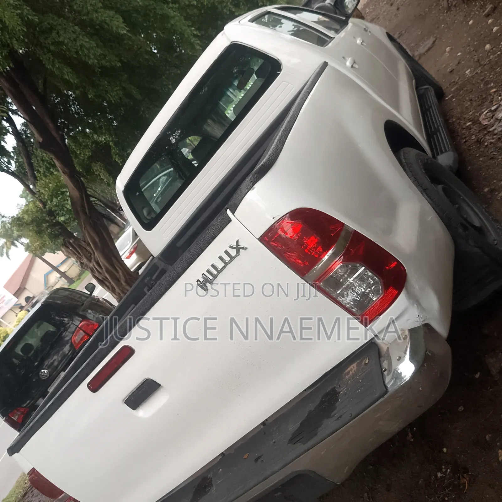 Toyota Hilux 2010 White
