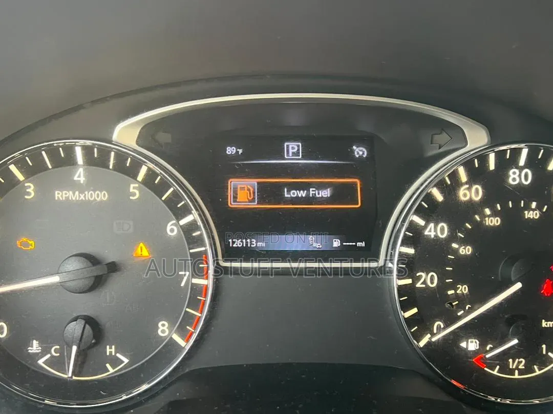 Nissan Altima 2.5 SV 2017 Black