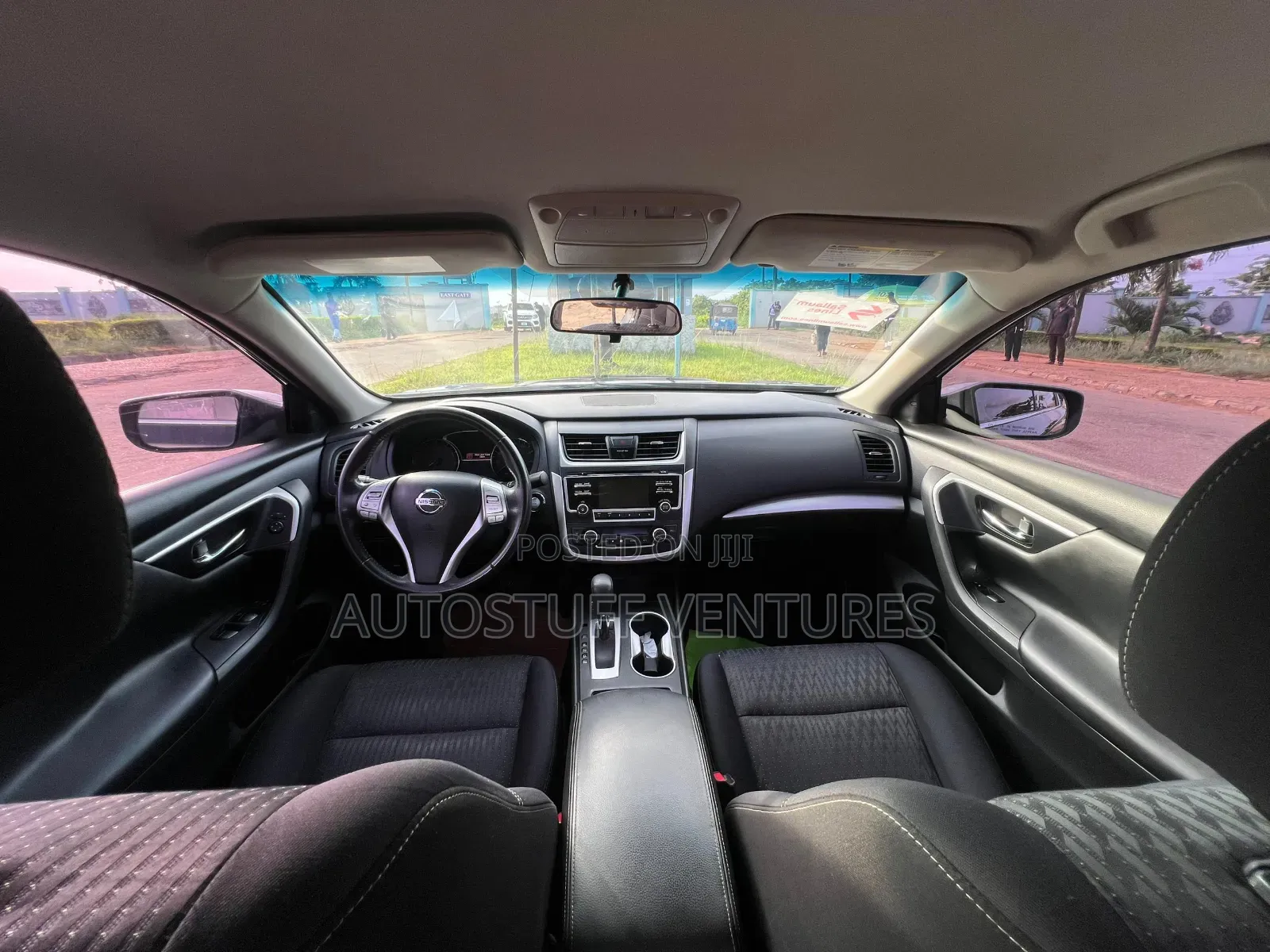 Nissan Altima 2.5 SV 2017 Black