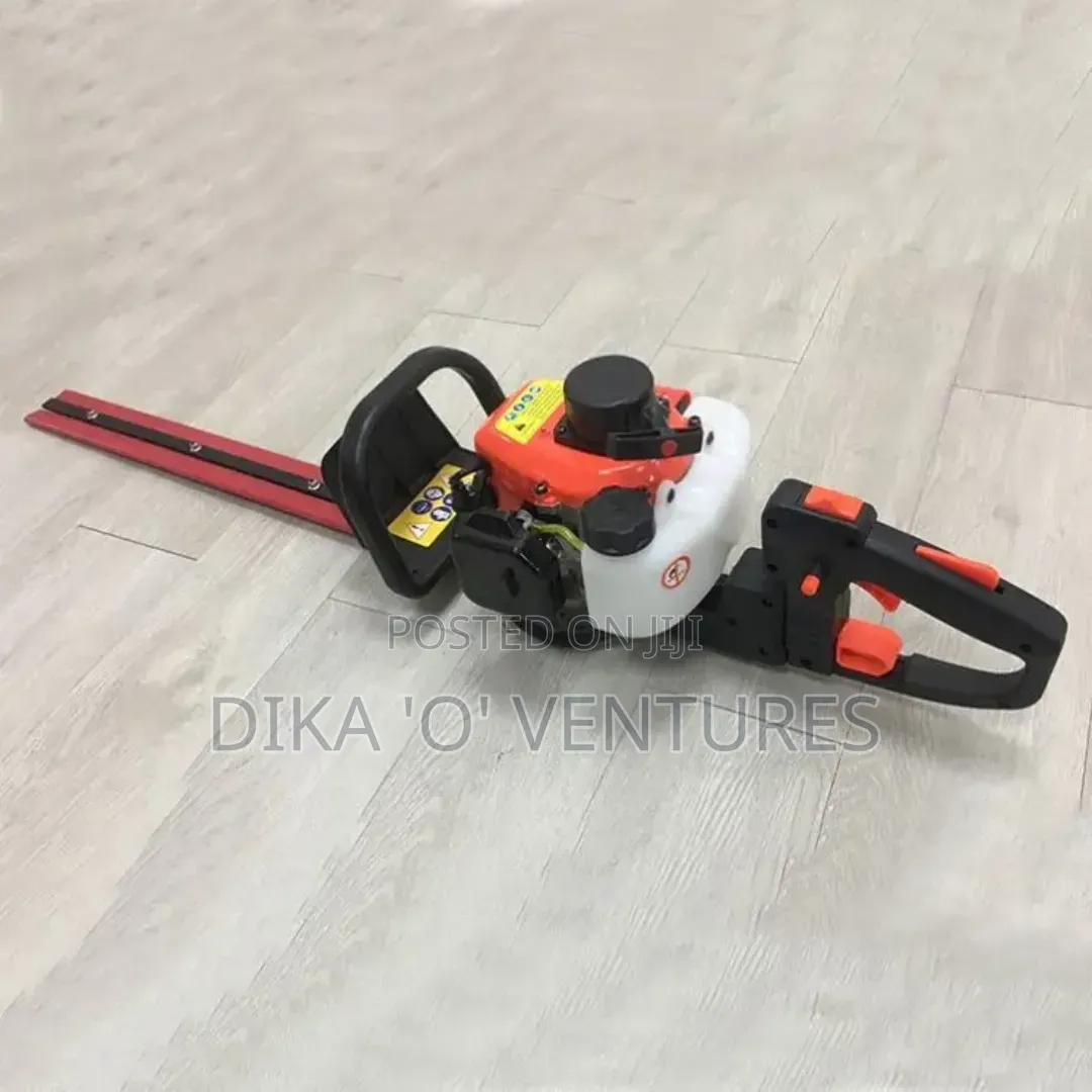 Hedge Trimmer 25.4cc - 2-Stroke Engine 0.7kw, 8500rpm, Tank