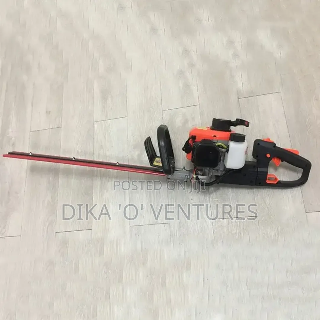 Hedge Trimmer 25.4cc - 2-Stroke Engine 0.7kw, 8500rpm, Tank