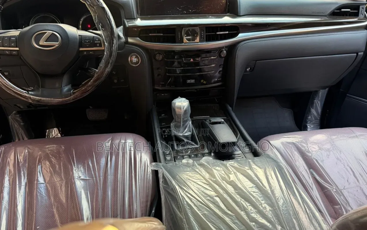 Lexus LX 570 (5 seats) AWD 2021 Black
