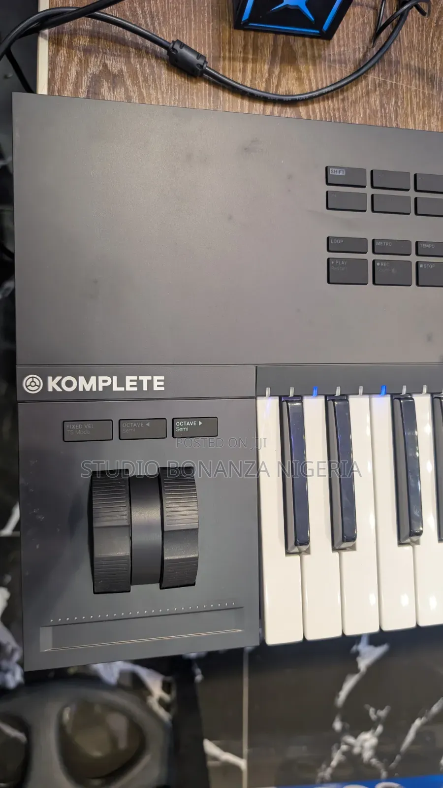 Komplete Kontrol S49 Mkii Studio Midi Keyboard Controller