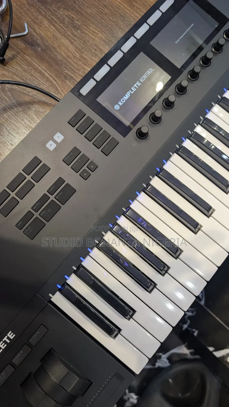 Komplete Kontrol S49 Mkii Studio Midi Keyboard Controller