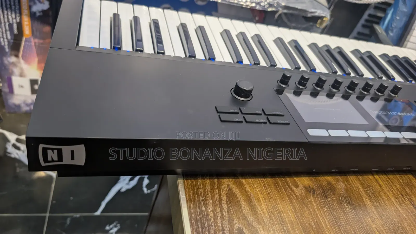 Komplete Kontrol S49 Mkii Studio Midi Keyboard Controller