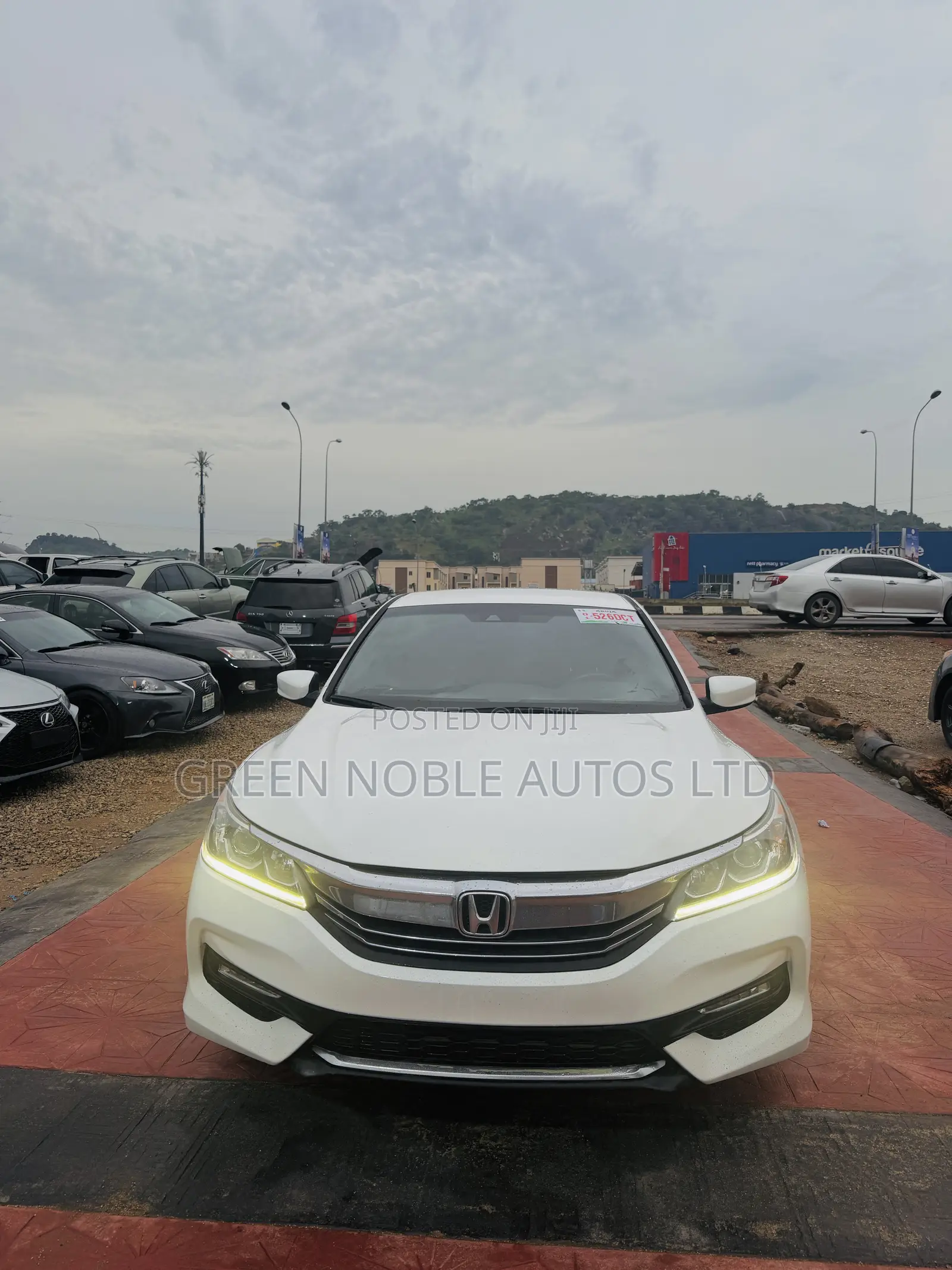Honda Accord 2017 White