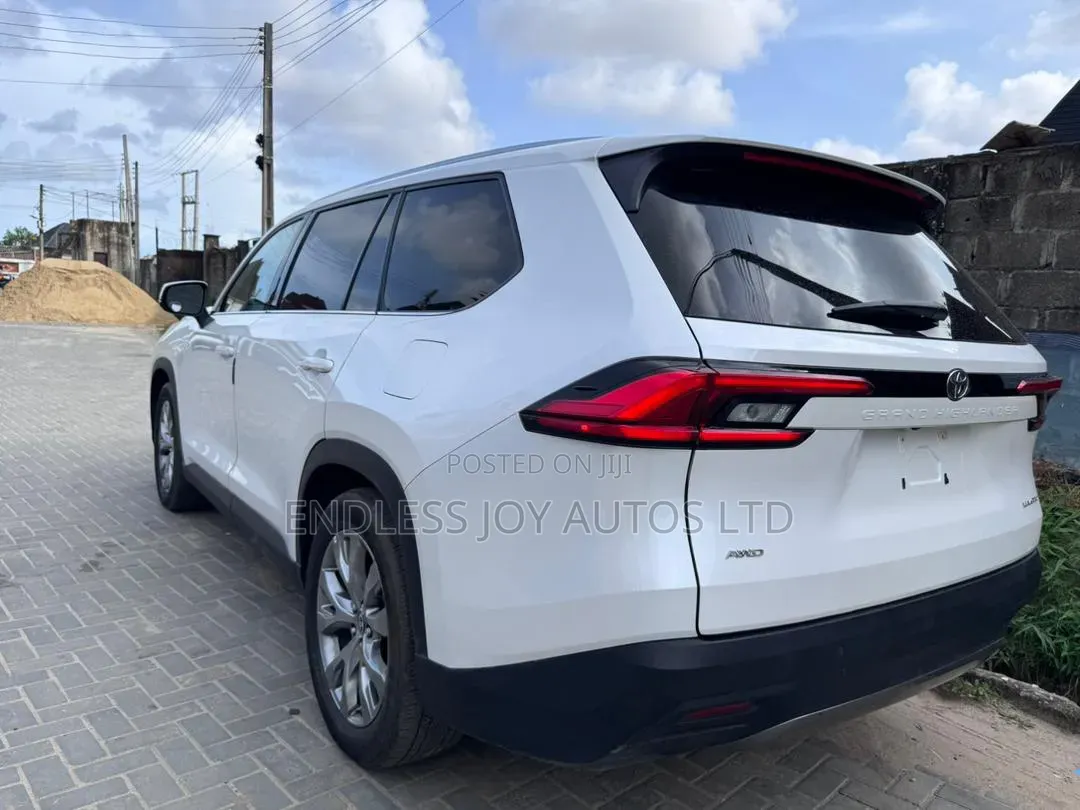Toyota Grand Highlander Limited AWD 2024 White