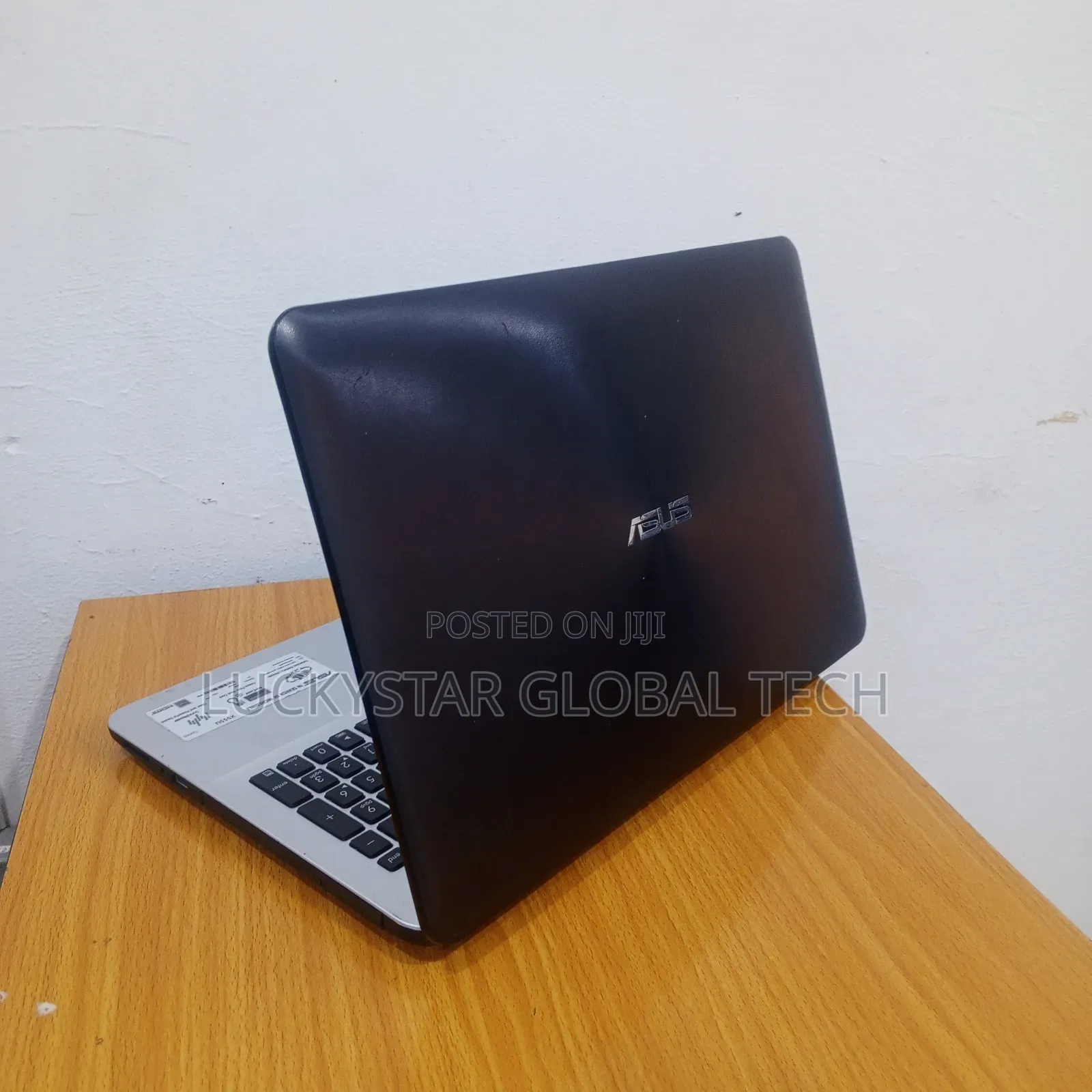 Laptop Asus X555LJ 8GB Intel Core i5 HDD 750GB