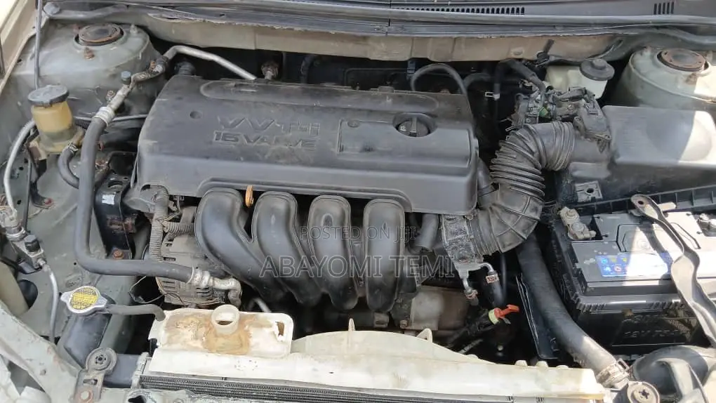 Toyota Corolla 2005 Gold