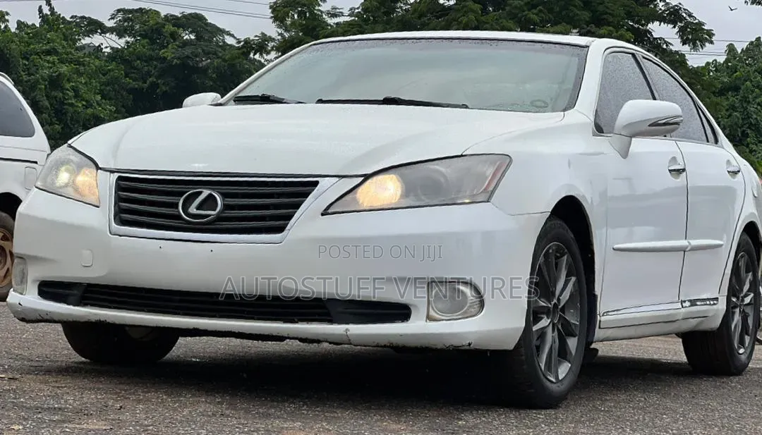 Lexus ES 350 2011 White
