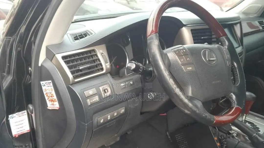 Lexus LX 2015 Black
