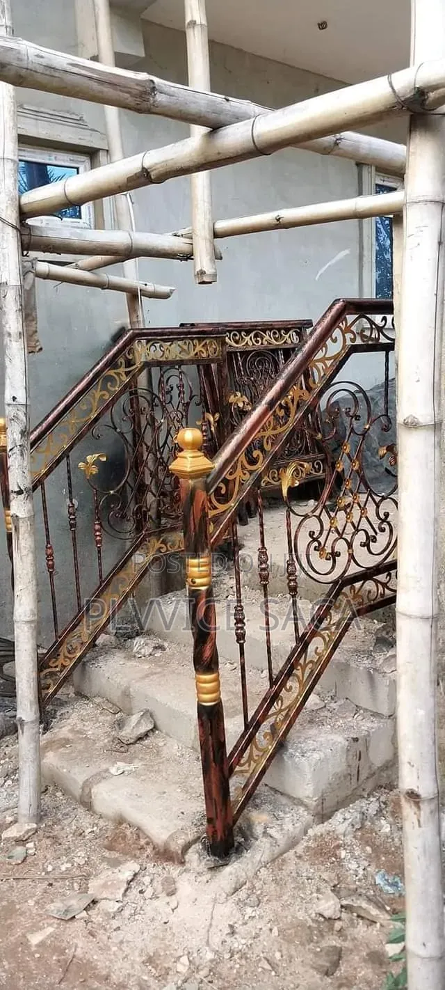 Wrought-Iron Handrail Brown and Gold