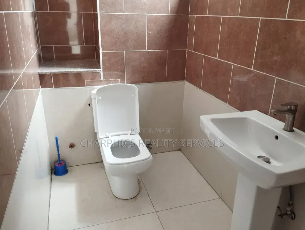 3bdrm Apartment in Akin Olugbade for rent
