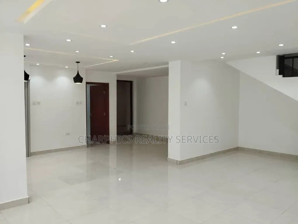 3bdrm Apartment in Akin Olugbade for rent