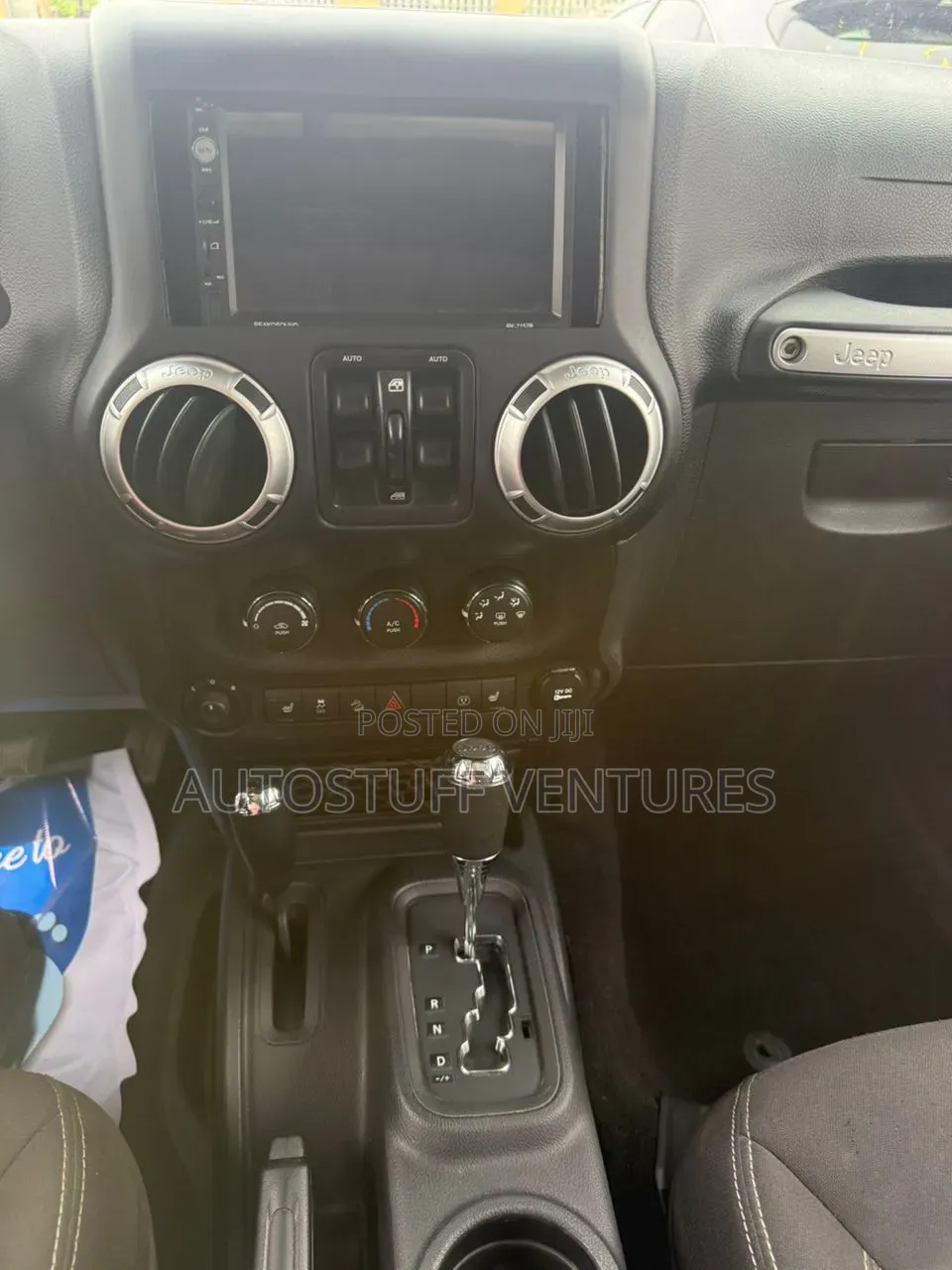 Jeep Wrangler Sahara 4x4 2016 Black