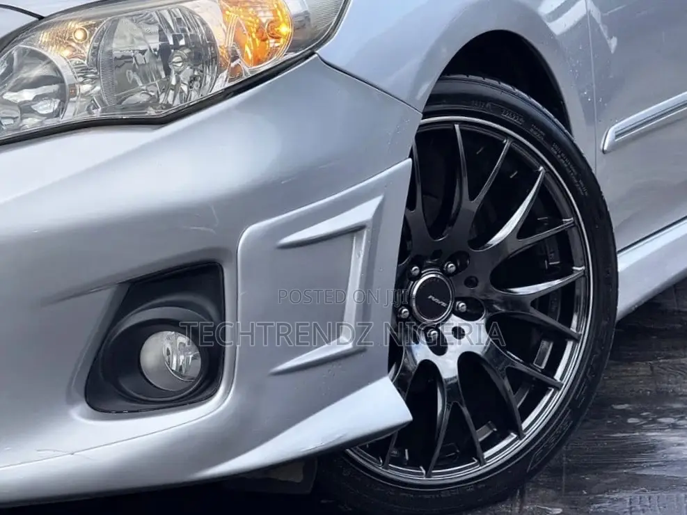 Toyota Corolla 2011 Silver