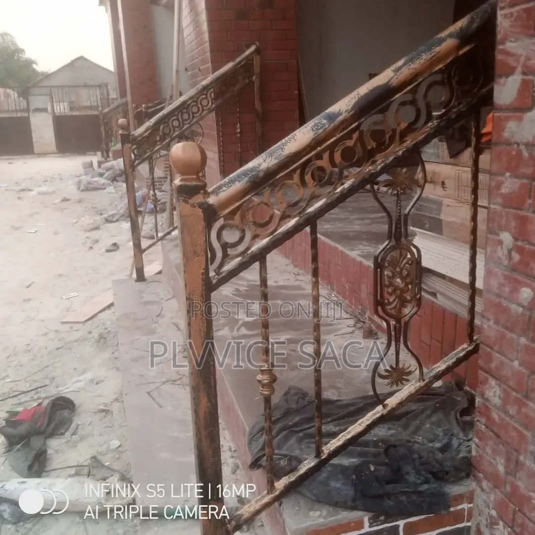 Wrought-Iron Handrail Double Starter