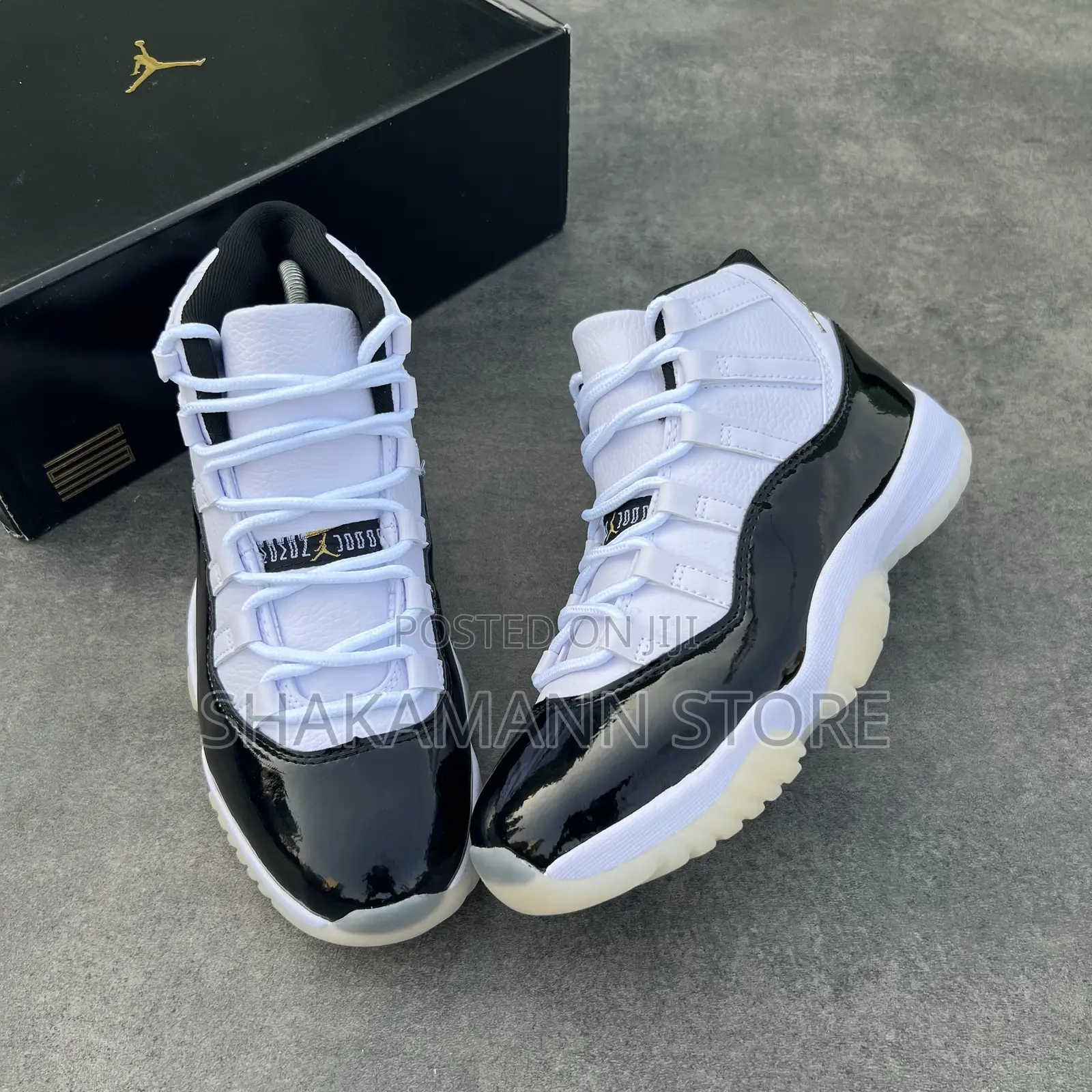 Original Jordan 11 Black White Panda